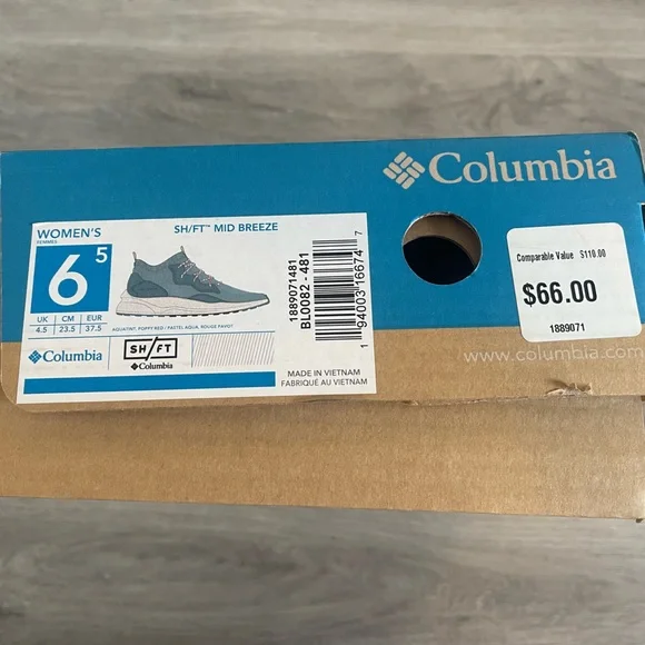 Hiking Shoes - Picture 3 of 5